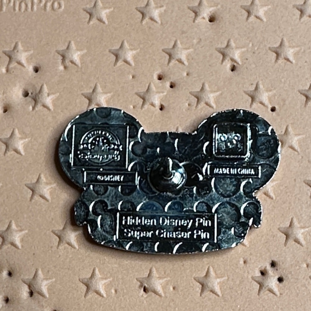 2024 Hidden Mickey Super Chaser Pin - Picture 2 of 2
